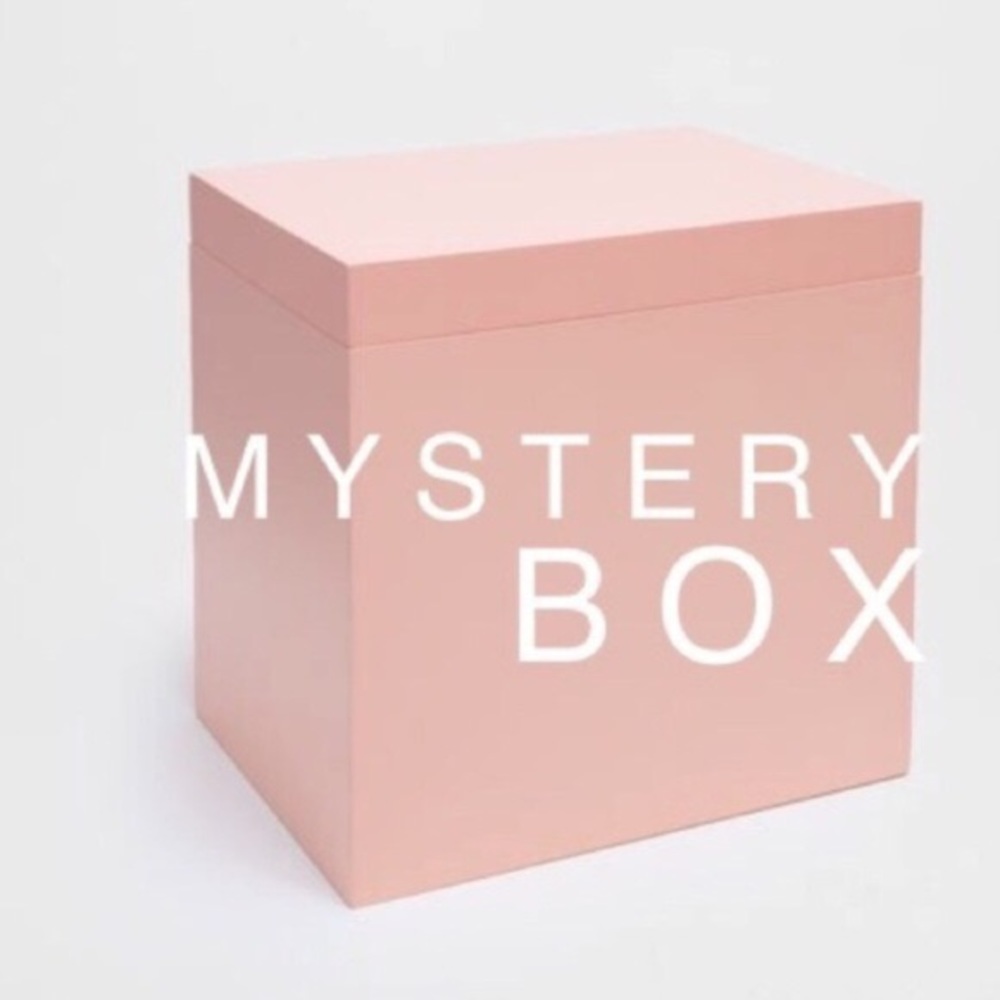 MYSTERY BOX